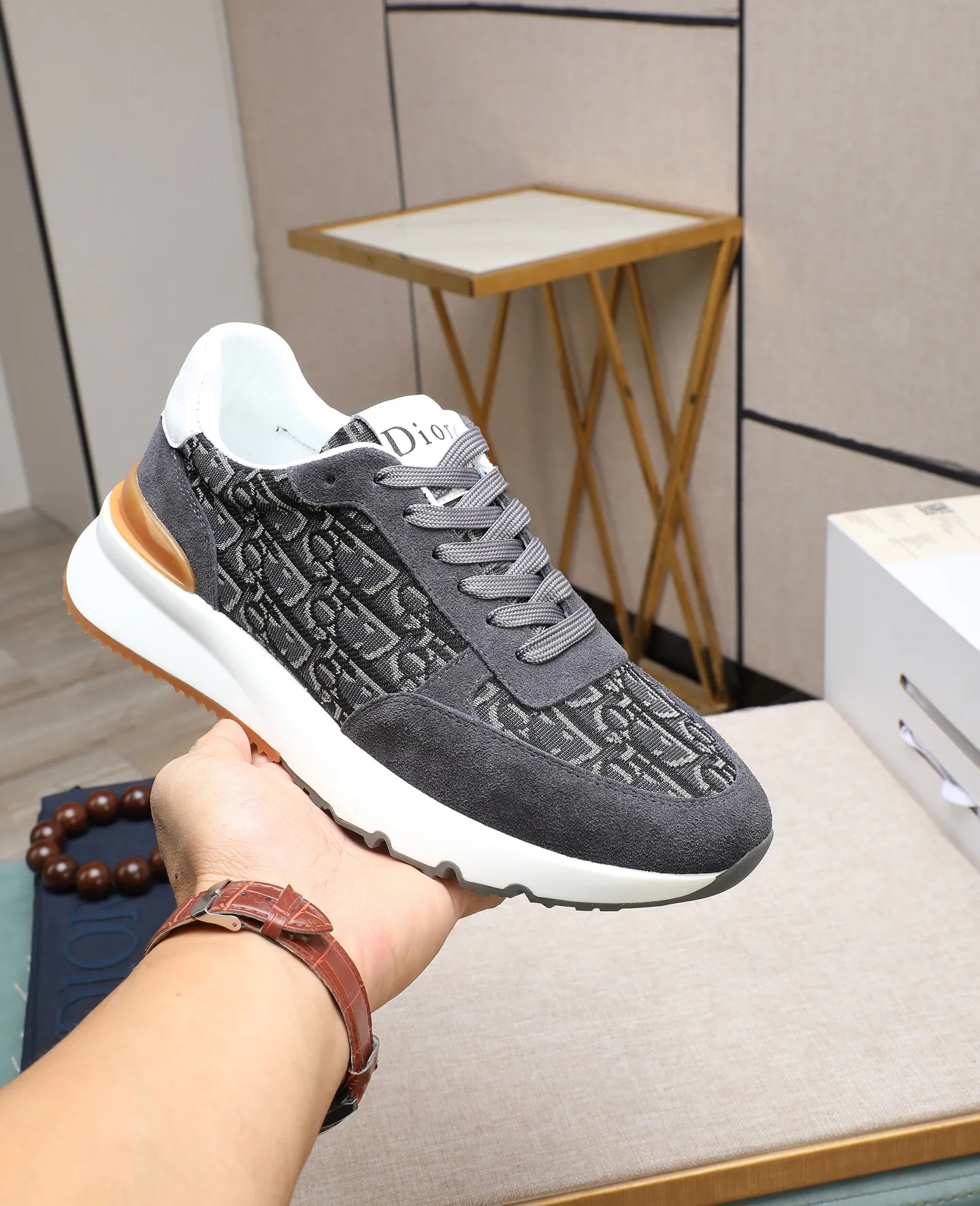 Men's men's shoes💰460 🌹🌹[Dior] latest model🙈original replica! 👟👟👟You can go to the top-notch workmanship. The upper is made of Italian 🇮🇹imported cowhide. The mesh lining is suitable for travel. The original replica outsole makes it suitable for all kinds of travel, showing low-key luxury. Let quality speak for itself. Color: Size: 38-44